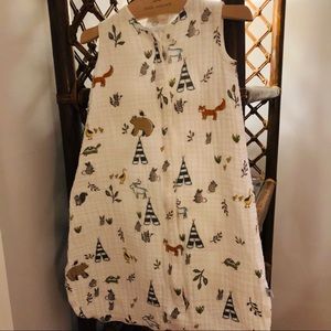 Little Unicorn 0-6 months Forest Friends light weight cotton muslin sleep sack.